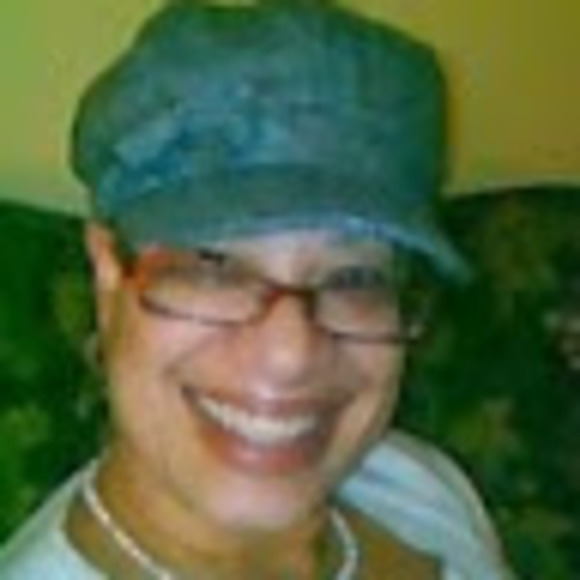 Meet your Posher, Vanessa - Picture 1 of 1